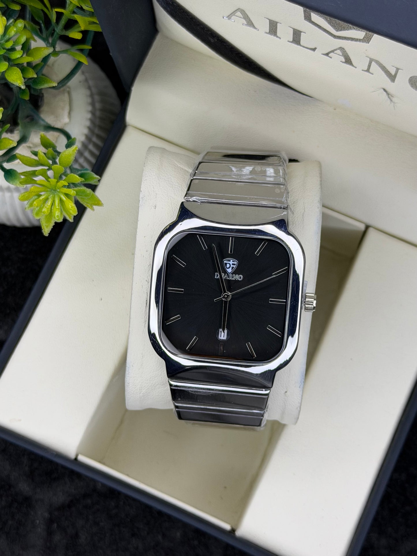 Defarno Men’s Stainless Steel Watch