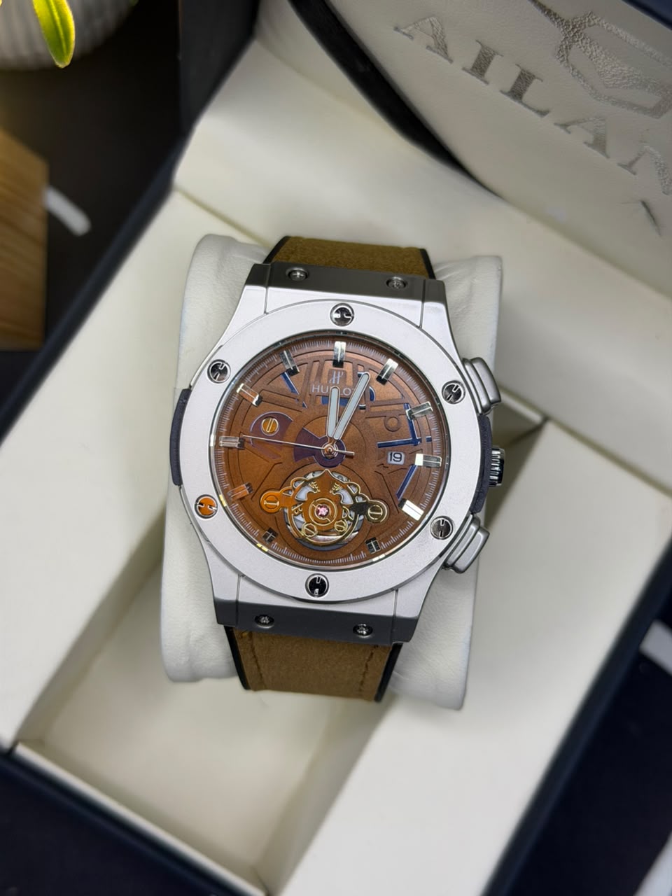 HB Semi Auto Pendulum Swing Men,s Watch
